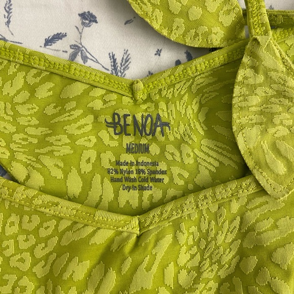 benoa set in zest - med johnny and small sophia - Picture 2 of 3